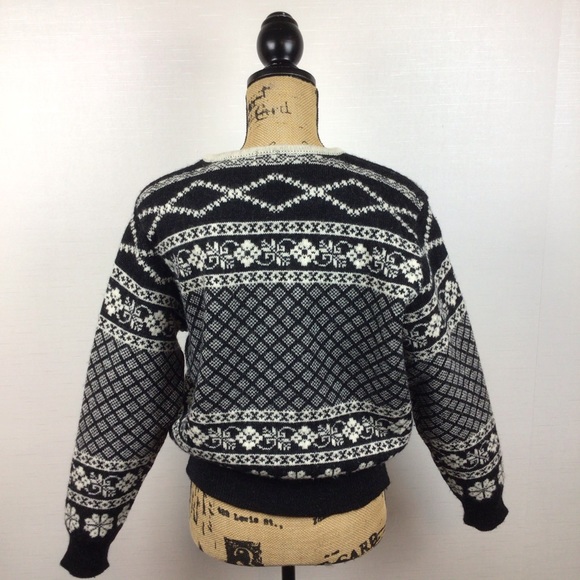 GAP 100% Wool Made in Korea Black White Button Down Cardigan - Picture 2 of 13